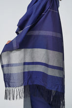 Load image into Gallery viewer, Urban Drape Navy Pulse Handwoven Saree