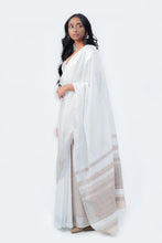 Load image into Gallery viewer, Urban Drape Fuji Lakes Handwoven Saree