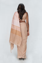 Load image into Gallery viewer, Urban Drape Avni Bloom Handwoven Saree
