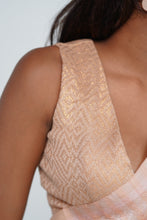 Load image into Gallery viewer, Urban Drape Avni Bloom Handwoven Saree
