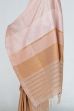 Load image into Gallery viewer, Urban Drape Avni Bloom Handwoven Saree

