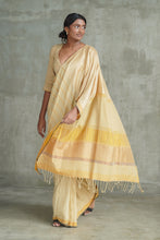Load image into Gallery viewer, Urban Drape Amaya Light Handwoven Saree
