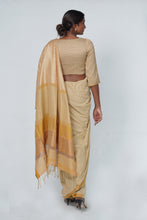 Load image into Gallery viewer, Urban Drape Amaya Light Handwoven Saree
