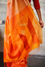 Load image into Gallery viewer, Urban Drape Afterglow Handwoven Saree
