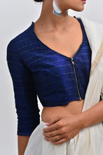 Load image into Gallery viewer, Urban Drape Destiny Saree
