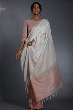 Load image into Gallery viewer, Urban Drape Lux Agasti Kumari Saree

