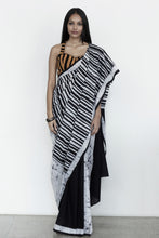 Load image into Gallery viewer, Urban Drape Maasai Monochrome Saree - Fashion Market.LK
