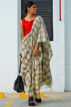 Load image into Gallery viewer, Urban Drape Smoke on the Water Handwoven Saree
