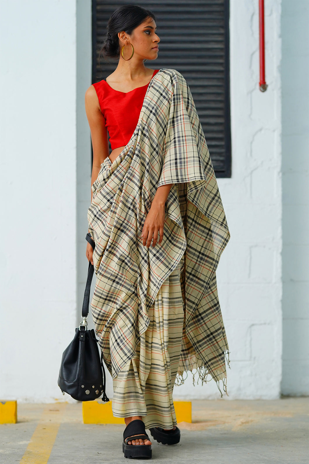 Urban Drape Smoke on the Water Handwoven Saree