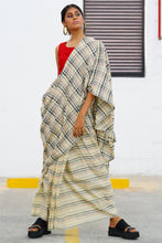 Load image into Gallery viewer, Urban Drape Smoke on the Water Handwoven Saree
