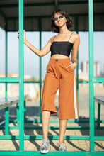 Load image into Gallery viewer, Brown Candy Crop Pants
