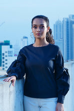 Load image into Gallery viewer, UDDAMI Puff Sleeve Top : Black
