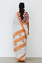Load image into Gallery viewer, Urban Drape Thrikona Rata Saree - Fashion Market.LK
